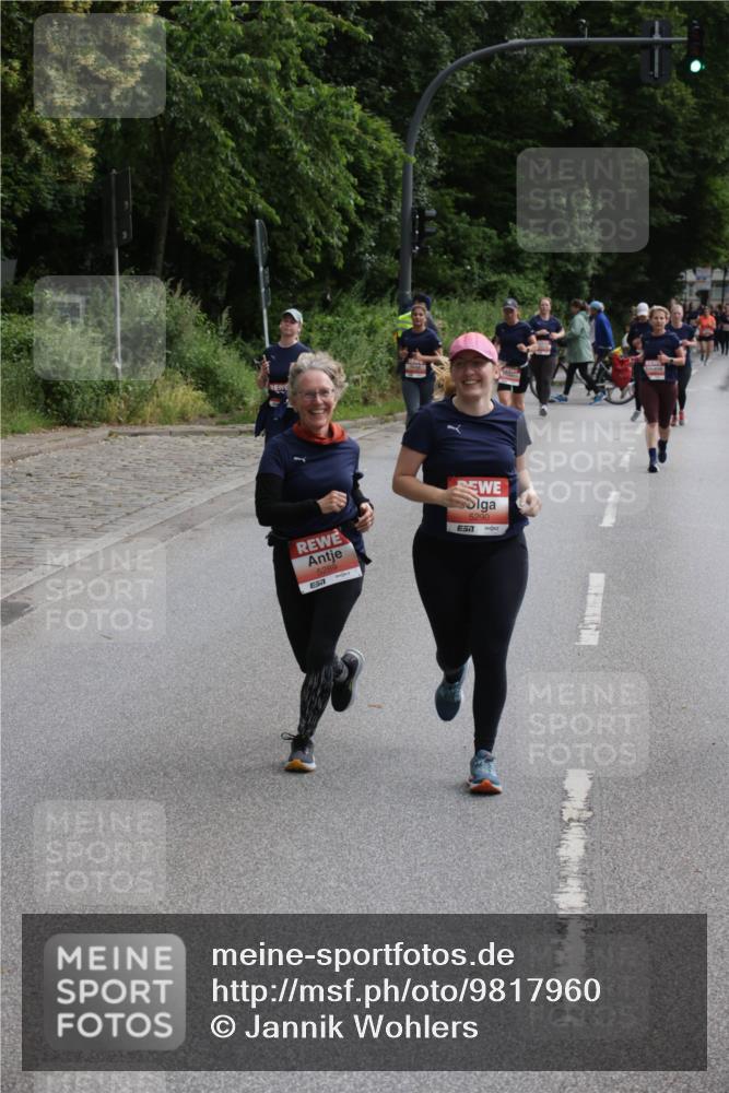 14.06.2026 - REWE Women's Run Jannik Wohlers http://msf.ph/oto/9817960 14.06.2026 10:58:29 Laufen 5289, 5290 meine-sportfotos.de