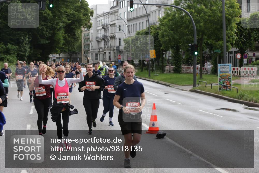 14.06.2026 - REWE Women's Run Jannik Wohlers http://msf.ph/oto/9818135 14.06.2026 10:59:11 Laufen 5200, 5446, 01 meine-sportfotos.de
