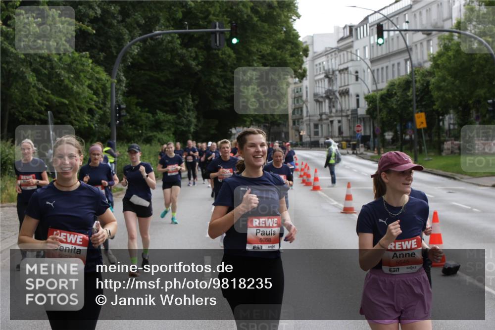 14.06.2026 - REWE Women's Run Jannik Wohlers http://msf.ph/oto/9818235 14.06.2026 10:59:32 Laufen 5667, 5668, 5545, 7 meine-sportfotos.de