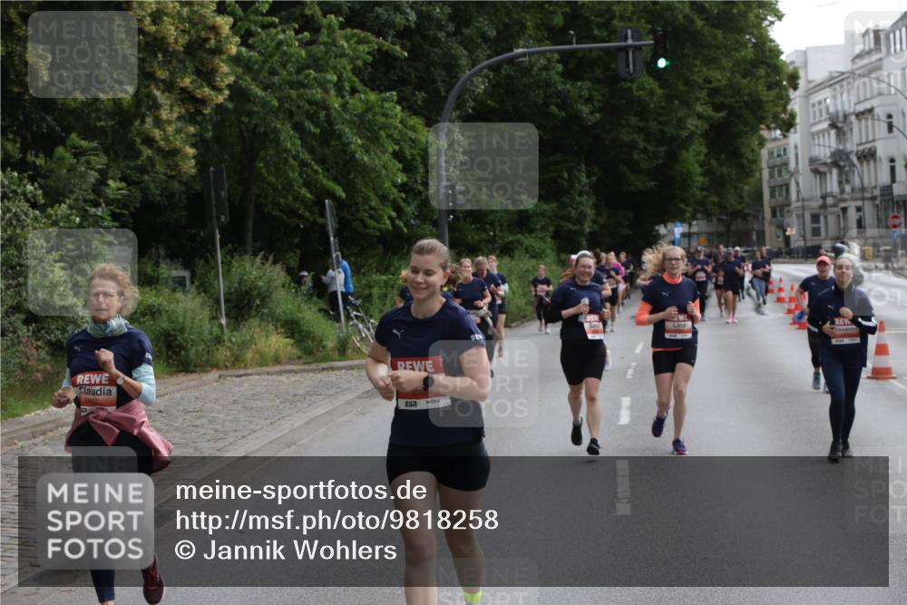 14.06.2026 - REWE Women's Run Jannik Wohlers http://msf.ph/oto/9818258 14.06.2026 10:59:37 Laufen 5765, 7 meine-sportfotos.de