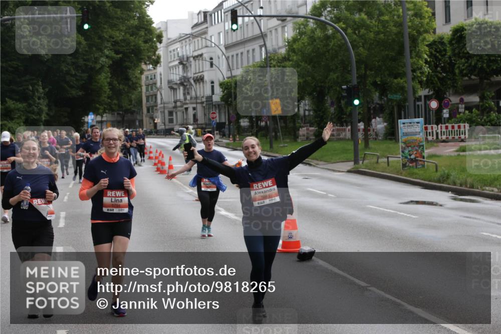 14.06.2026 - REWE Women's Run Jannik Wohlers http://msf.ph/oto/9818265 14.06.2026 10:59:40 Laufen 5754, 7, 5963, 7, 01 meine-sportfotos.de