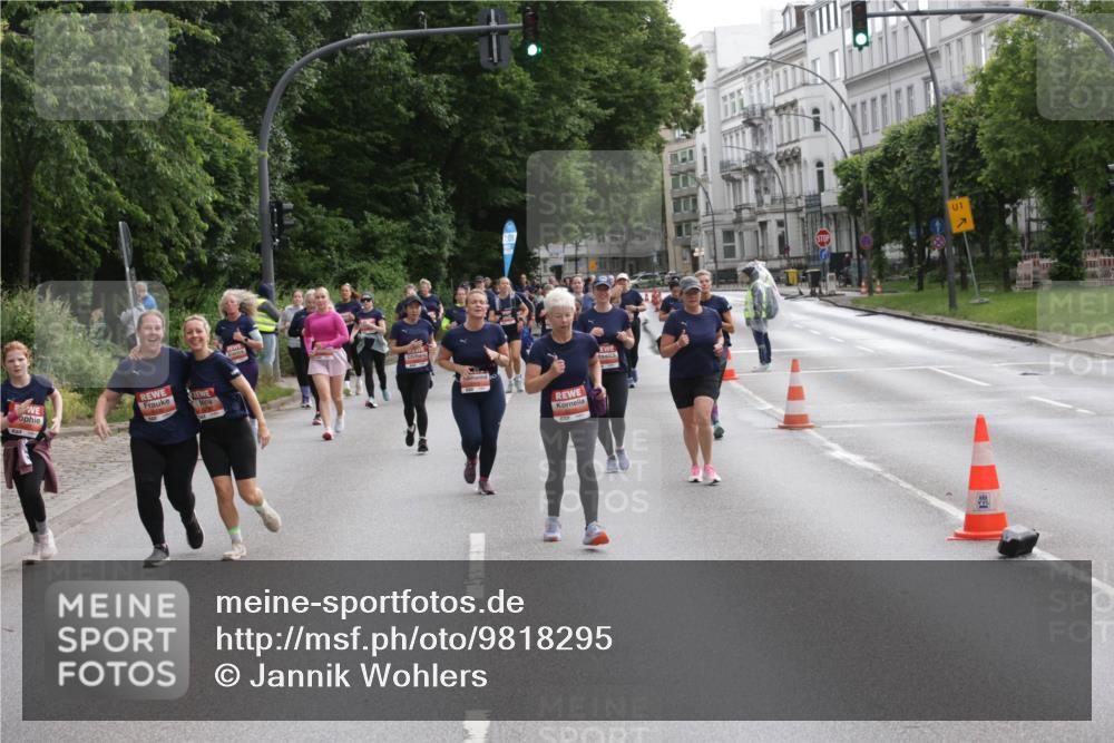 14.06.2026 - REWE Women's Run Jannik Wohlers http://msf.ph/oto/9818295 14.06.2026 10:59:47 Laufen 1 meine-sportfotos.de