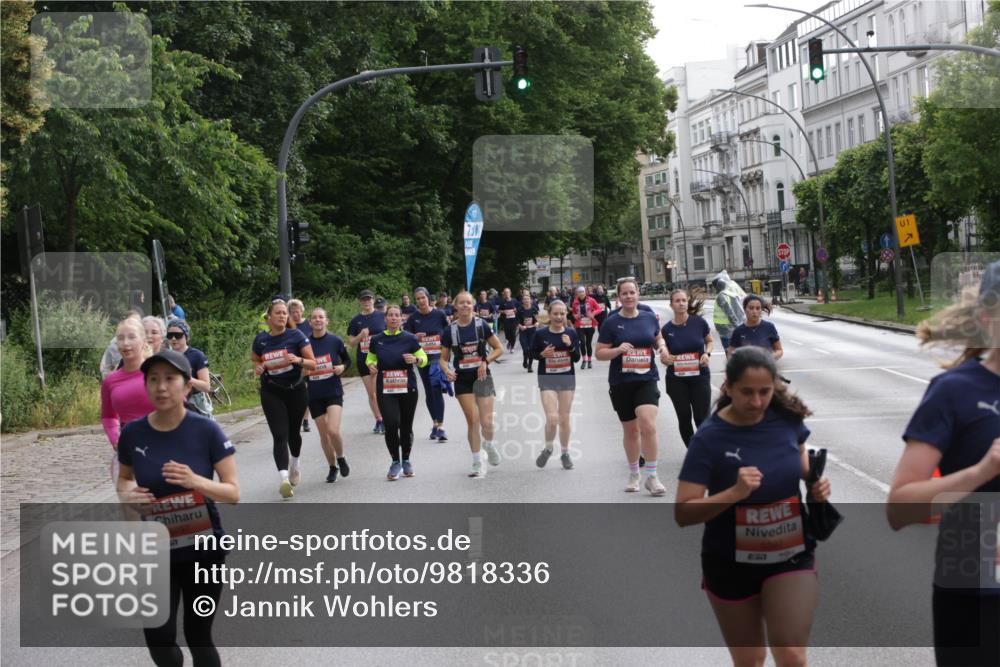 14.06.2026 - REWE Women's Run Jannik Wohlers http://msf.ph/oto/9818336 14.06.2026 10:59:53 Laufen 517, 7, 30, 5602, 57, 1 meine-sportfotos.de
