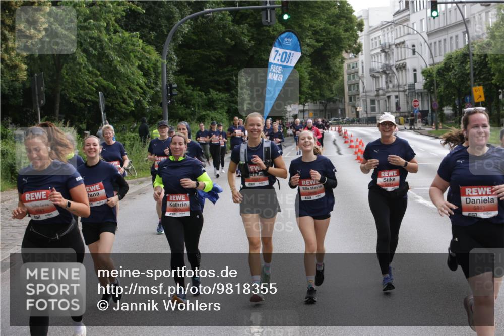 14.06.2026 - REWE Women's Run Jannik Wohlers http://msf.ph/oto/9818355 14.06.2026 10:59:56 Laufen 6067, 5210, 7, 00, 1, 5834, 5881 meine-sportfotos.de