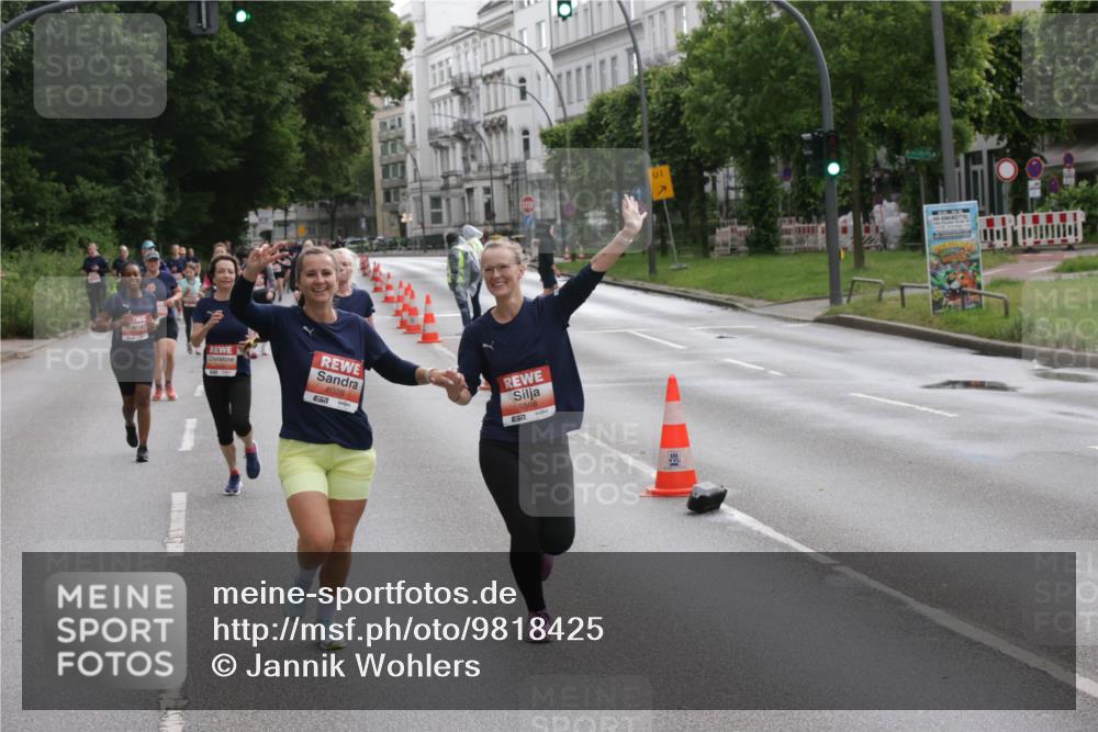 14.06.2026 - REWE Women's Run Jannik Wohlers http://msf.ph/oto/9818425 14.06.2026 11:00:08 Laufen 6028, 5568, 517, 1 meine-sportfotos.de