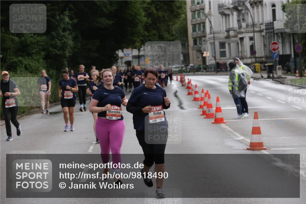 14.06.2026 - REWE Women's Run Jannik Wohlers http://msf.ph/oto/9818490 14.06.2026 11:00:21 Laufen 5436, 5491, 571 meine-sportfotos.de