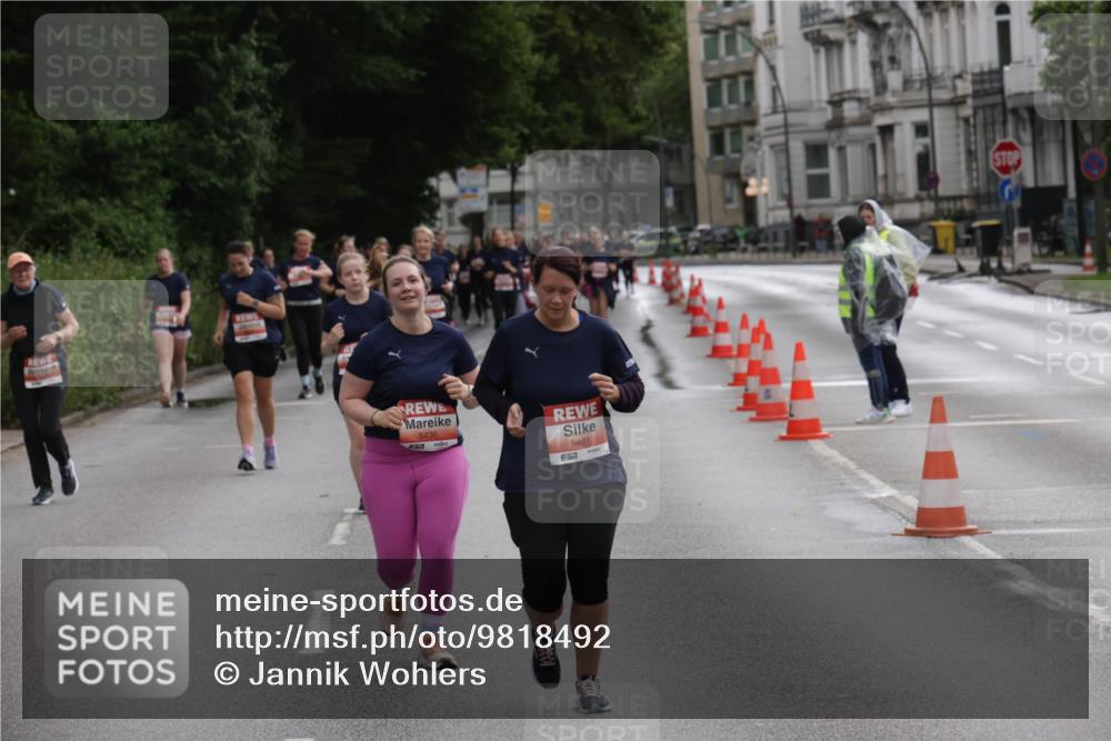 14.06.2026 - REWE Women's Run Jannik Wohlers http://msf.ph/oto/9818492 14.06.2026 11:00:21 Laufen 5436, 5491 meine-sportfotos.de