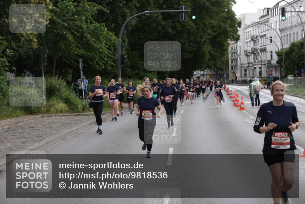 14.06.2026 - REWE Women's Run Jannik Wohlers http://msf.ph/oto/9818536 14.06.2026 11:00:33 Laufen 5805 meine-sportfotos.de