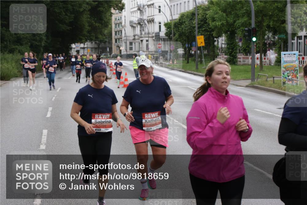 14.06.2026 - REWE Women's Run Jannik Wohlers http://msf.ph/oto/9818659 14.06.2026 11:01:10 Laufen 5722, 5347, 57, 01 meine-sportfotos.de