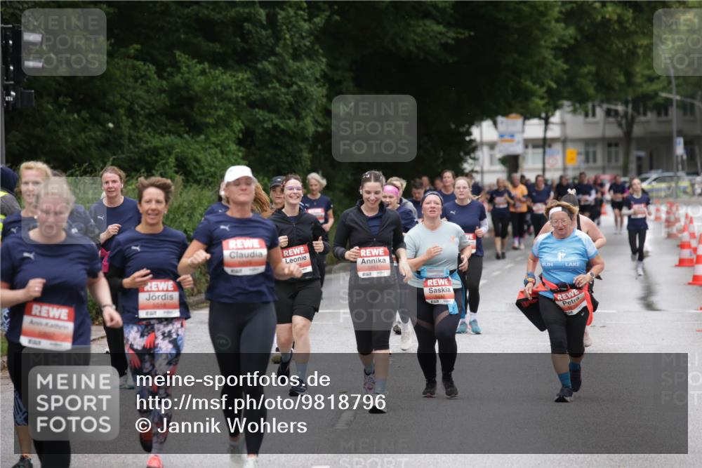 14.06.2026 - REWE Women's Run Jannik Wohlers http://msf.ph/oto/9818796 14.06.2026 11:01:55 Laufen 7 meine-sportfotos.de