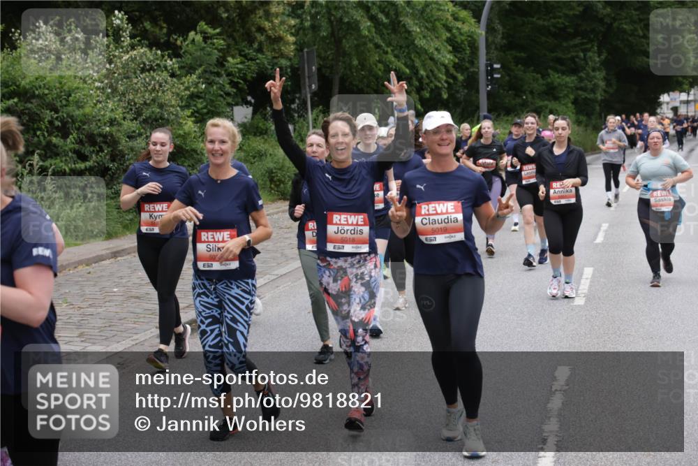 14.06.2026 - REWE Women's Run Jannik Wohlers http://msf.ph/oto/9818821 14.06.2026 11:02:00 Laufen 50, 5018, 57, 5019, 7 meine-sportfotos.de