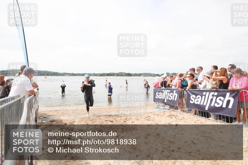 21.06.2026 - Viking Triathlon Michael Strokosch http://msf.ph/oto/9818938 21.06.2026 10:32:21 Schwimmen 145 meine-sportfotos.de