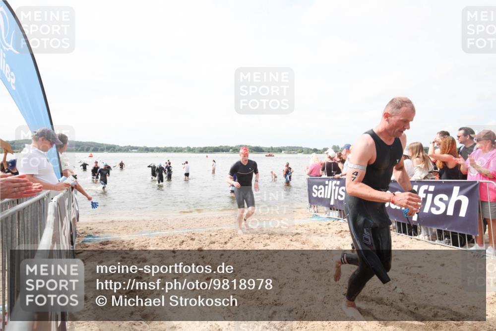 21.06.2026 - Viking Triathlon Michael Strokosch http://msf.ph/oto/9818978 21.06.2026 10:34:22 Schwimmen 47, 221, 462, 627 meine-sportfotos.de