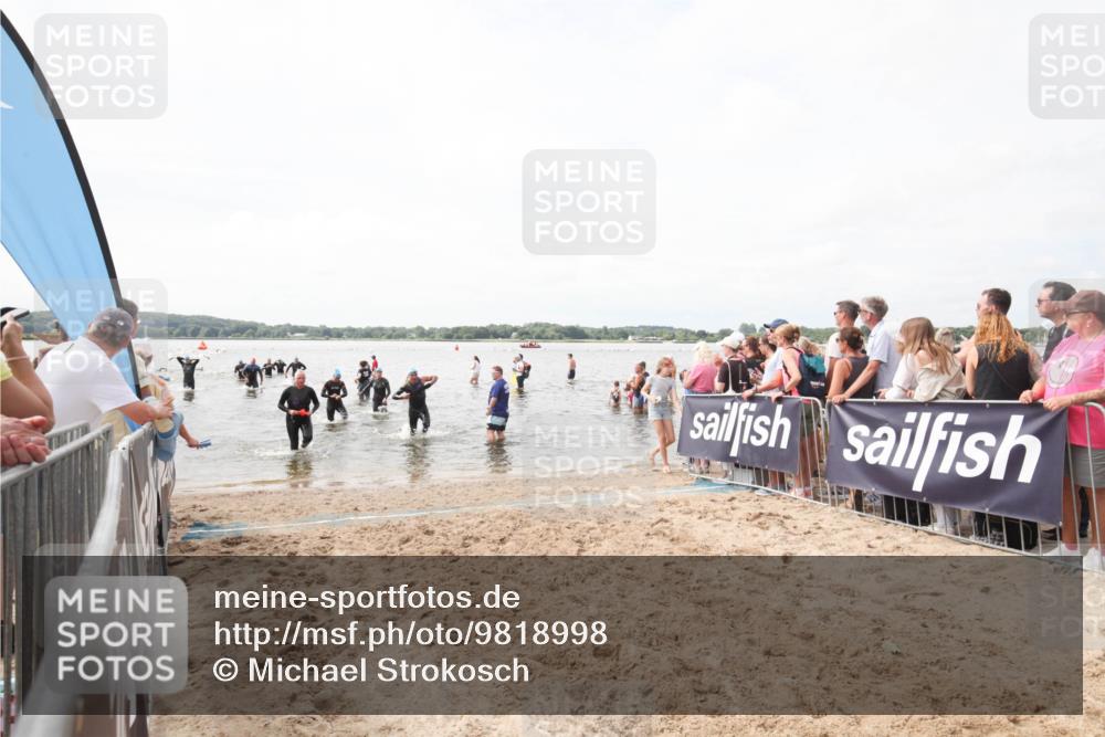 21.06.2026 - Viking Triathlon Michael Strokosch http://msf.ph/oto/9818998 21.06.2026 10:35:09 Schwimmen 26, 199, 267, 621 meine-sportfotos.de
