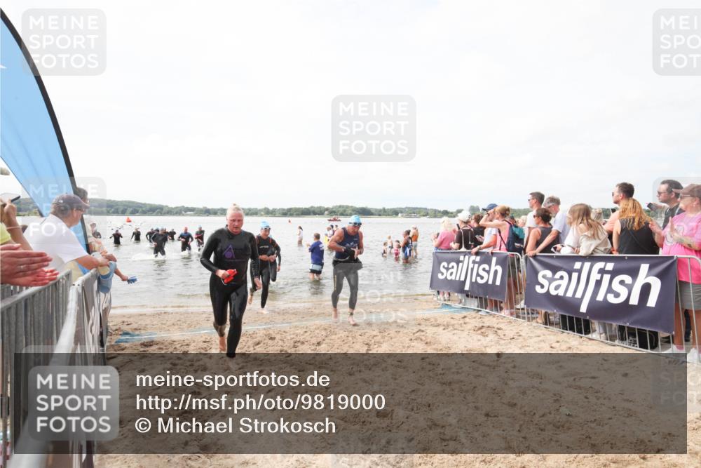 21.06.2026 - Viking Triathlon Michael Strokosch http://msf.ph/oto/9819000 21.06.2026 10:35:13 Schwimmen 18, 100, 267, 372, 621 meine-sportfotos.de