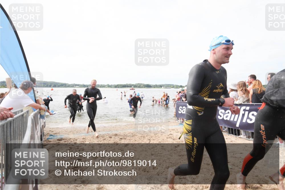 21.06.2026 - Viking Triathlon Michael Strokosch http://msf.ph/oto/9819014 21.06.2026 10:35:34 Schwimmen 49, 136, 194, 242, 311, 380, 430, 490, 501, 551 meine-sportfotos.de