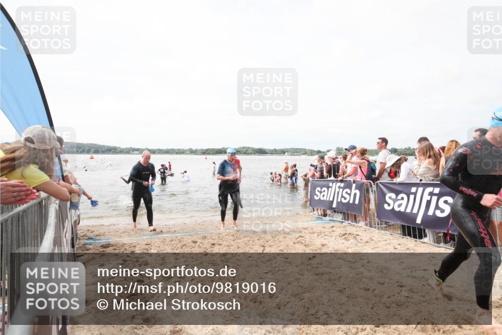 21.06.2026 - Viking Triathlon Michael Strokosch http://msf.ph/oto/9819016 21.06.2026 10:35:38 Schwimmen 49, 136, 194, 226, 242, 311, 332, 380, 430, 501, 551 meine-sportfotos.de