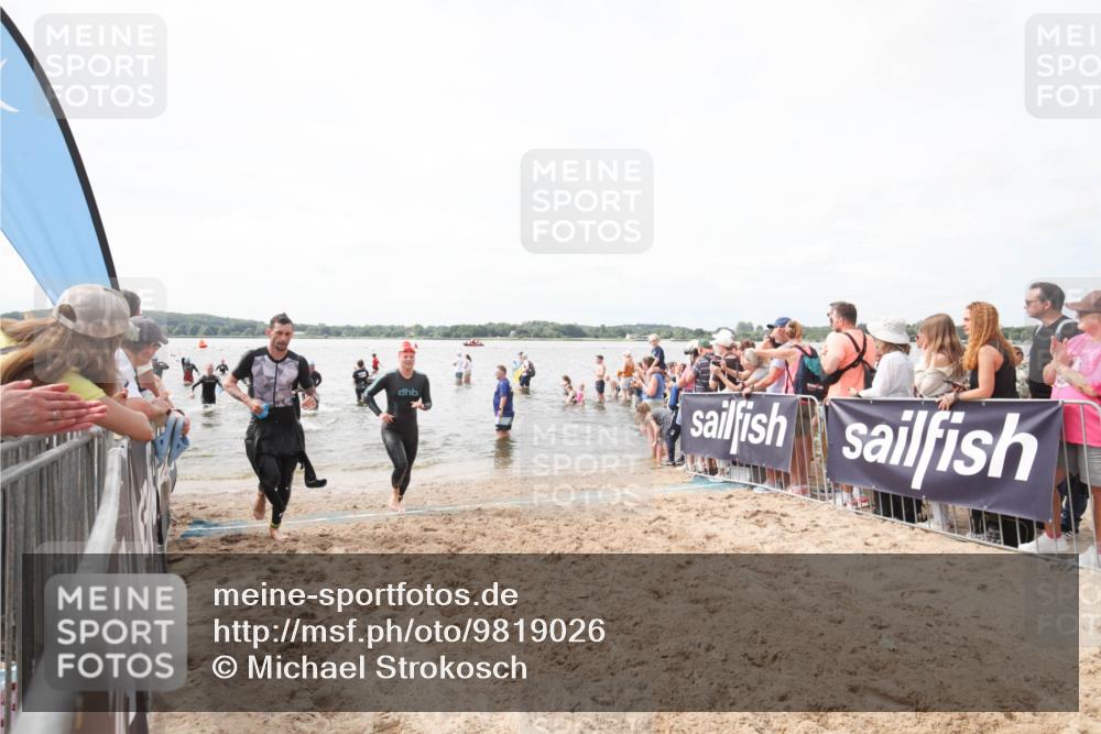 21.06.2026 - Viking Triathlon Michael Strokosch http://msf.ph/oto/9819026 21.06.2026 10:36:21 Schwimmen 200, 323, 556, 560, 656 meine-sportfotos.de