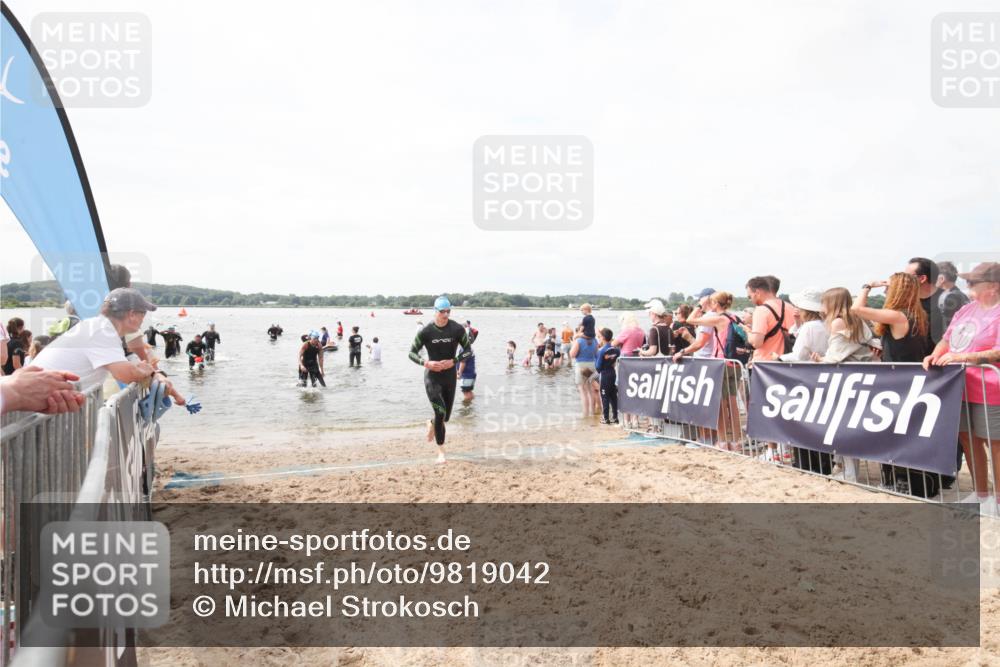 21.06.2026 - Viking Triathlon Michael Strokosch http://msf.ph/oto/9819042 21.06.2026 10:36:51 Schwimmen 219, 404, 526, 648 meine-sportfotos.de