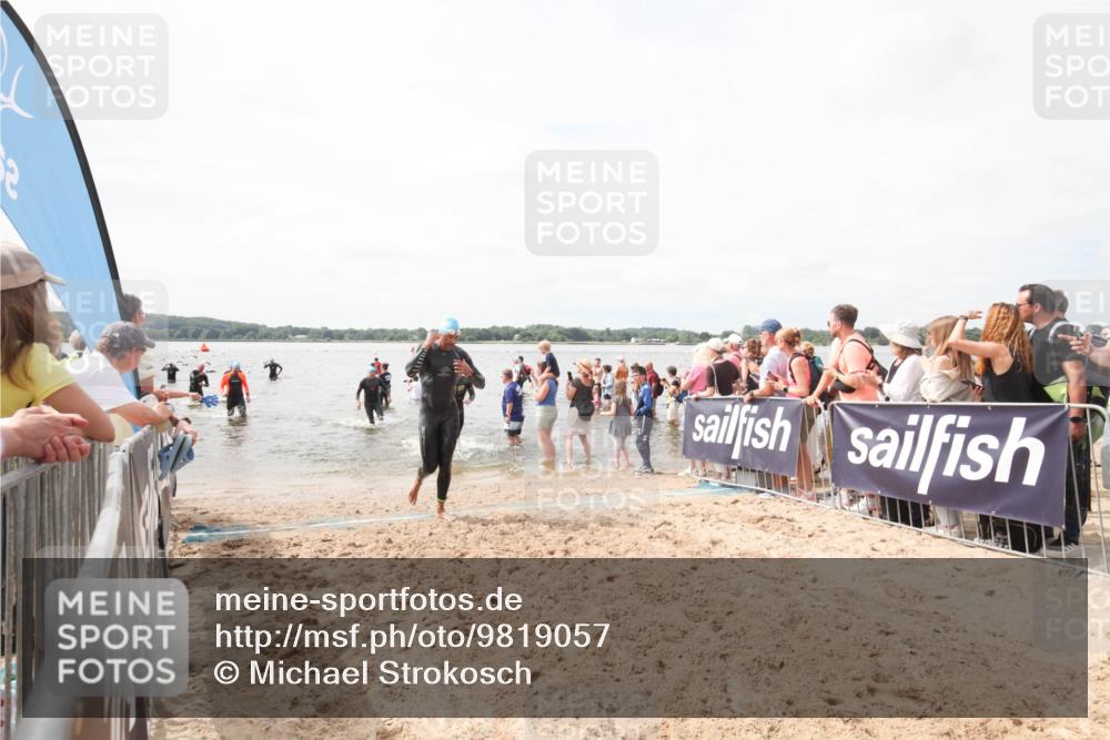 21.06.2026 - Viking Triathlon Michael Strokosch http://msf.ph/oto/9819057 21.06.2026 10:37:23 Schwimmen 89, 142, 455, 553 meine-sportfotos.de