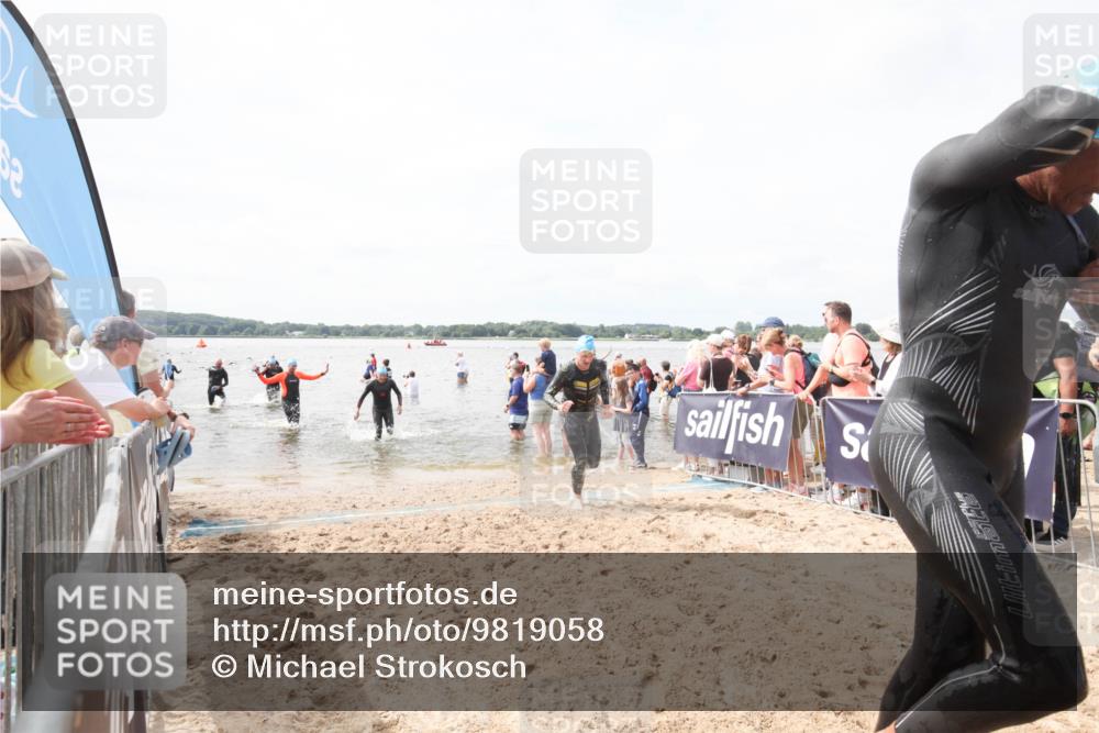 21.06.2026 - Viking Triathlon Michael Strokosch http://msf.ph/oto/9819058 21.06.2026 10:37:25 Schwimmen 64, 89, 455 meine-sportfotos.de