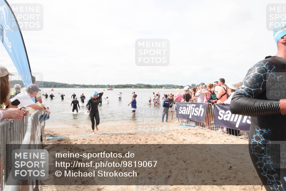 21.06.2026 - Viking Triathlon Michael Strokosch http://msf.ph/oto/9819067 21.06.2026 10:37:49 Schwimmen 239, 243, 513, 545 meine-sportfotos.de