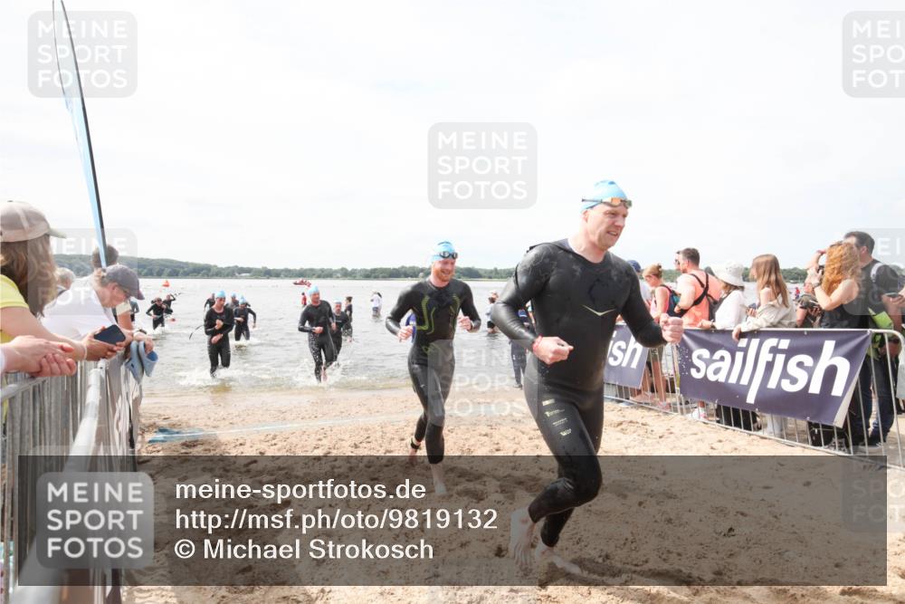 21.06.2026 - Viking Triathlon Michael Strokosch http://msf.ph/oto/9819132 21.06.2026 10:40:30 Schwimmen 34, 150, 195, 301, 398, 425, 496 meine-sportfotos.de