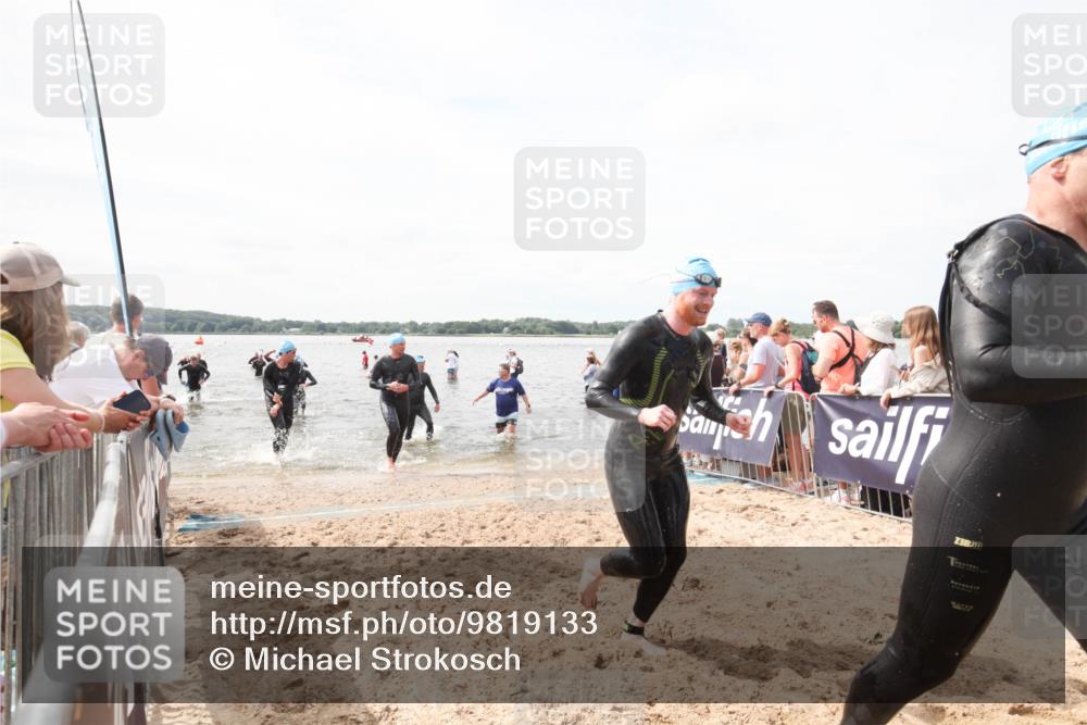 21.06.2026 - Viking Triathlon Michael Strokosch http://msf.ph/oto/9819133 21.06.2026 10:40:30 Schwimmen 34, 150, 195, 301, 398, 425, 496 meine-sportfotos.de