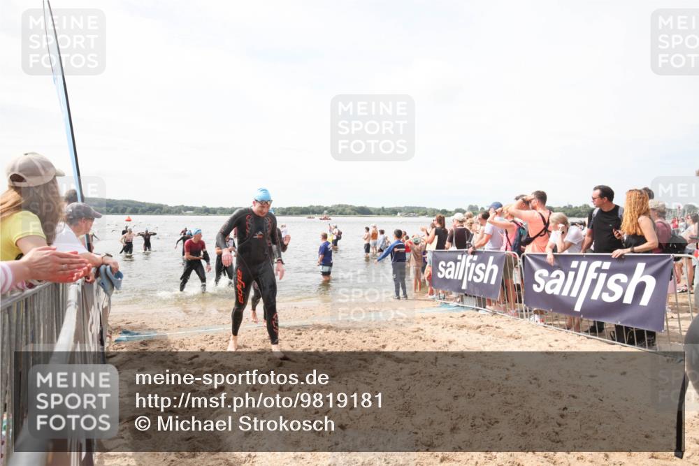 21.06.2026 - Viking Triathlon Michael Strokosch http://msf.ph/oto/9819181 21.06.2026 10:42:19 Schwimmen 86, 94, 188, 193, 266, 279, 399, 492, 516 meine-sportfotos.de
