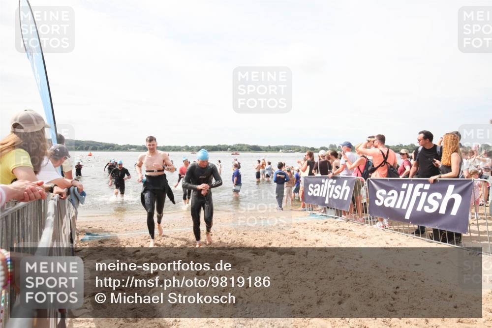 21.06.2026 - Viking Triathlon Michael Strokosch http://msf.ph/oto/9819186 21.06.2026 10:42:31 Schwimmen 45, 72, 296, 348, 393 meine-sportfotos.de