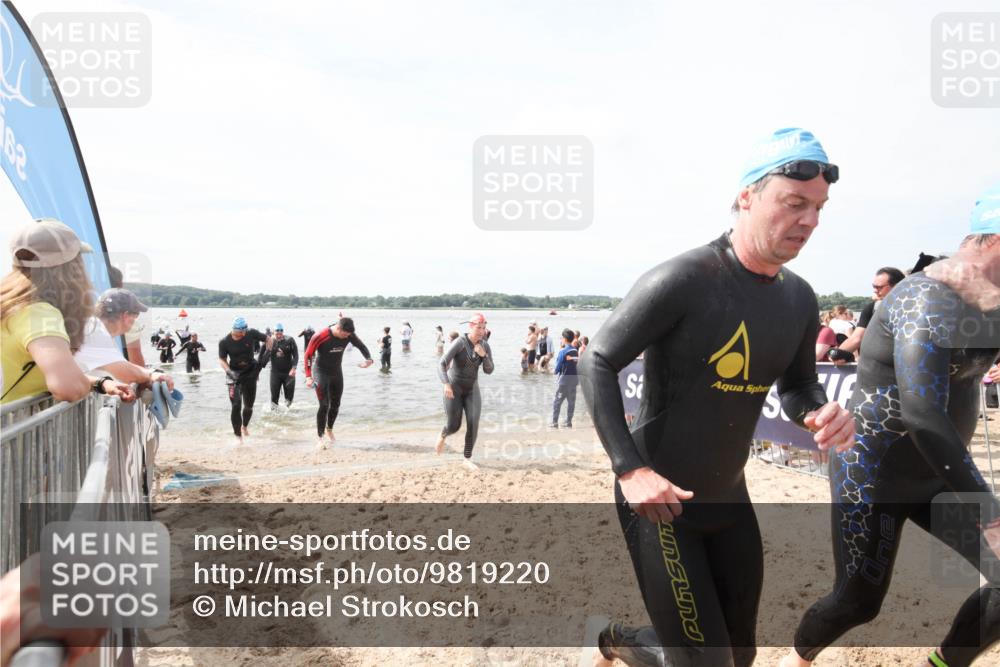 21.06.2026 - Viking Triathlon Michael Strokosch http://msf.ph/oto/9819220 21.06.2026 10:43:27 Schwimmen 69, 251, 287, 473, 511, 528, 533, 645 meine-sportfotos.de