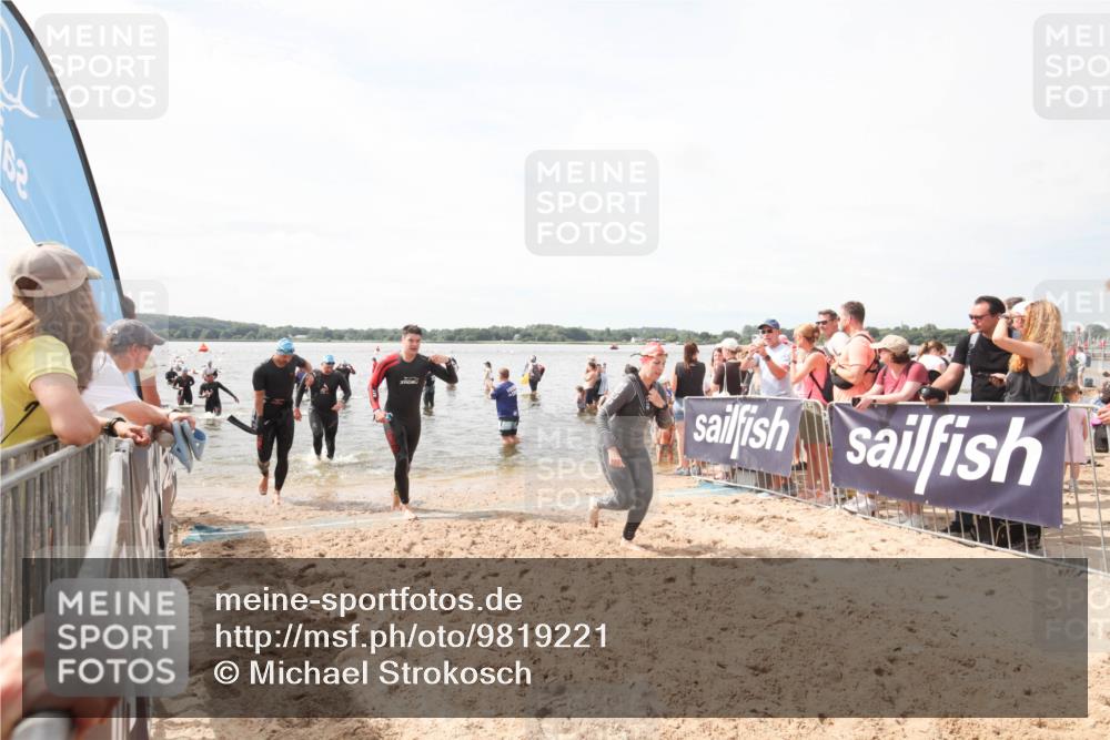 21.06.2026 - Viking Triathlon Michael Strokosch http://msf.ph/oto/9819221 21.06.2026 10:43:27 Schwimmen 69, 251, 287, 473, 511, 528, 533, 645 meine-sportfotos.de