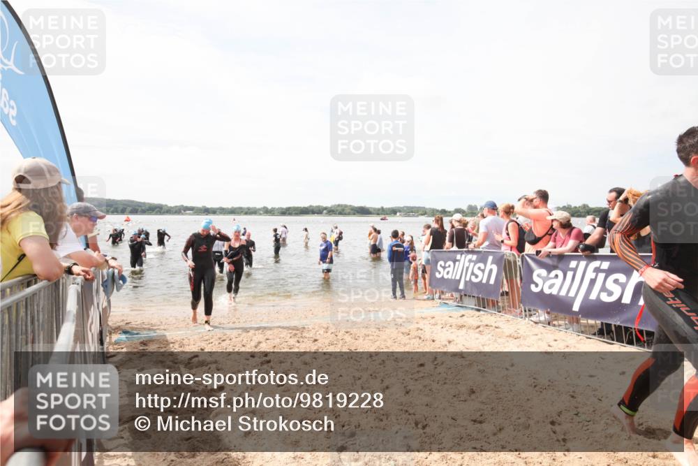 21.06.2026 - Viking Triathlon Michael Strokosch http://msf.ph/oto/9819228 21.06.2026 10:43:41 Schwimmen 93, 351, 459, 470, 521, 618 meine-sportfotos.de