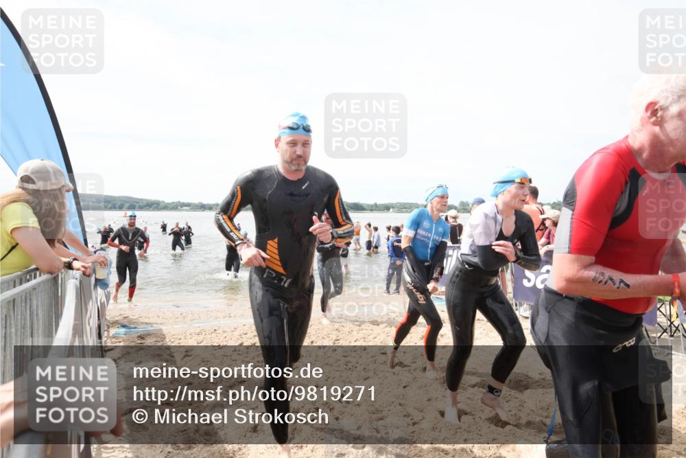 21.06.2026 - Viking Triathlon Michael Strokosch http://msf.ph/oto/9819271 21.06.2026 10:45:16 Schwimmen 36, 151, 308, 310, 326, 345, 366, 369, 415, 445, 577 meine-sportfotos.de