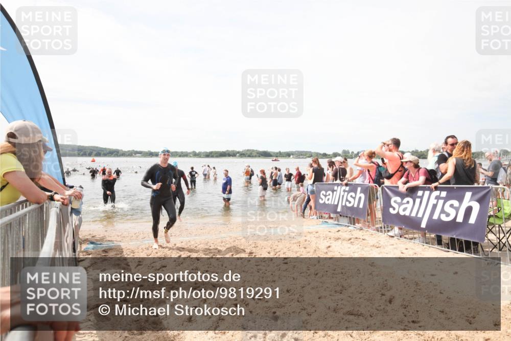 21.06.2026 - Viking Triathlon Michael Strokosch http://msf.ph/oto/9819291 21.06.2026 10:45:39 Schwimmen 37, 54, 85, 158, 376, 540, 562 meine-sportfotos.de