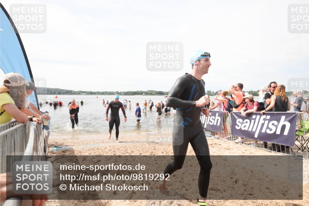 21.06.2026 - Viking Triathlon Michael Strokosch http://msf.ph/oto/9819292 21.06.2026 10:45:41 Schwimmen 37, 54, 85, 158, 376, 540, 562 meine-sportfotos.de
