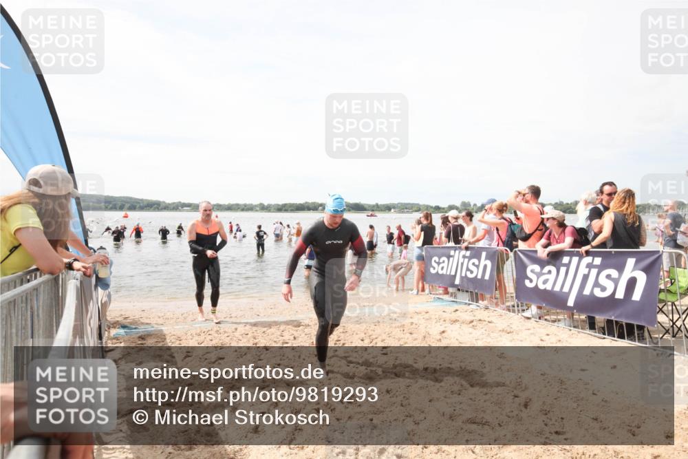 21.06.2026 - Viking Triathlon Michael Strokosch http://msf.ph/oto/9819293 21.06.2026 10:45:43 Schwimmen 54, 158, 376, 540, 562 meine-sportfotos.de