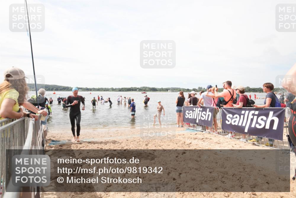 21.06.2026 - Viking Triathlon Michael Strokosch http://msf.ph/oto/9819342 21.06.2026 10:47:15 Schwimmen 321, 346, 458 meine-sportfotos.de
