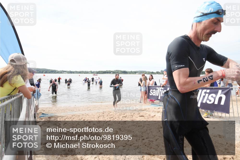 21.06.2026 - Viking Triathlon Michael Strokosch http://msf.ph/oto/9819395 21.06.2026 10:50:01 Schwimmen 124, 178, 192, 523, 629 meine-sportfotos.de