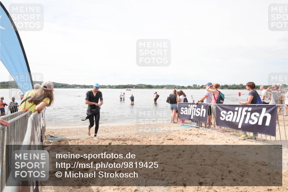 21.06.2026 - Viking Triathlon Michael Strokosch http://msf.ph/oto/9819425 21.06.2026 10:52:25 Schwimmen 40, 222, 272 meine-sportfotos.de