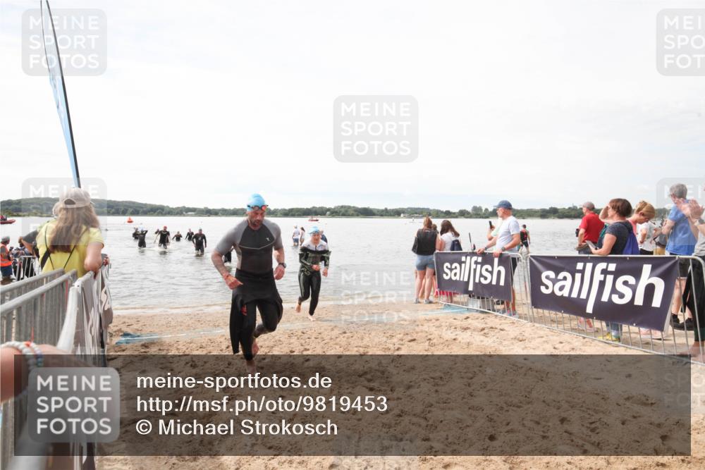 21.06.2026 - Viking Triathlon Michael Strokosch http://msf.ph/oto/9819453 21.06.2026 10:54:33 Schwimmen 427, 557 meine-sportfotos.de