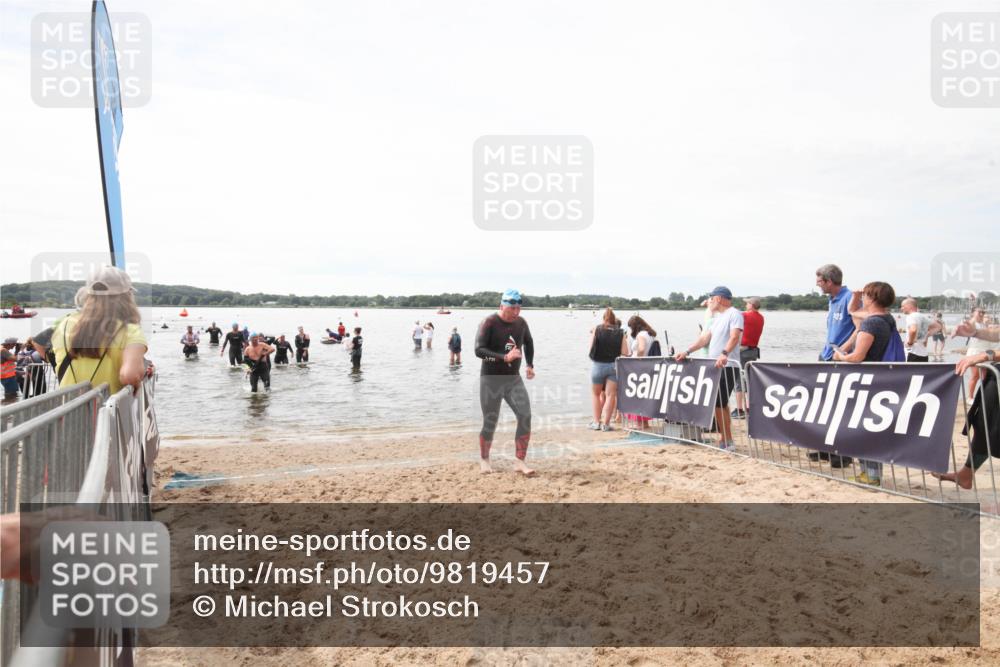 21.06.2026 - Viking Triathlon Michael Strokosch http://msf.ph/oto/9819457 21.06.2026 10:54:46 Schwimmen 413, 504, 613 meine-sportfotos.de