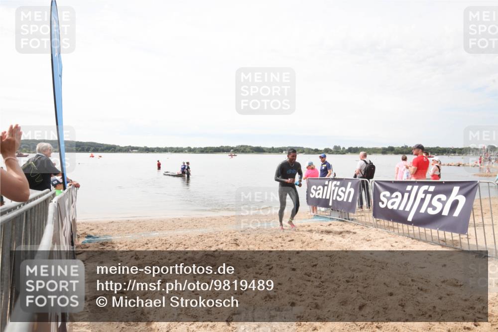 21.06.2026 - Viking Triathlon Michael Strokosch http://msf.ph/oto/9819489 21.06.2026 11:01:11 Schwimmen 71 meine-sportfotos.de