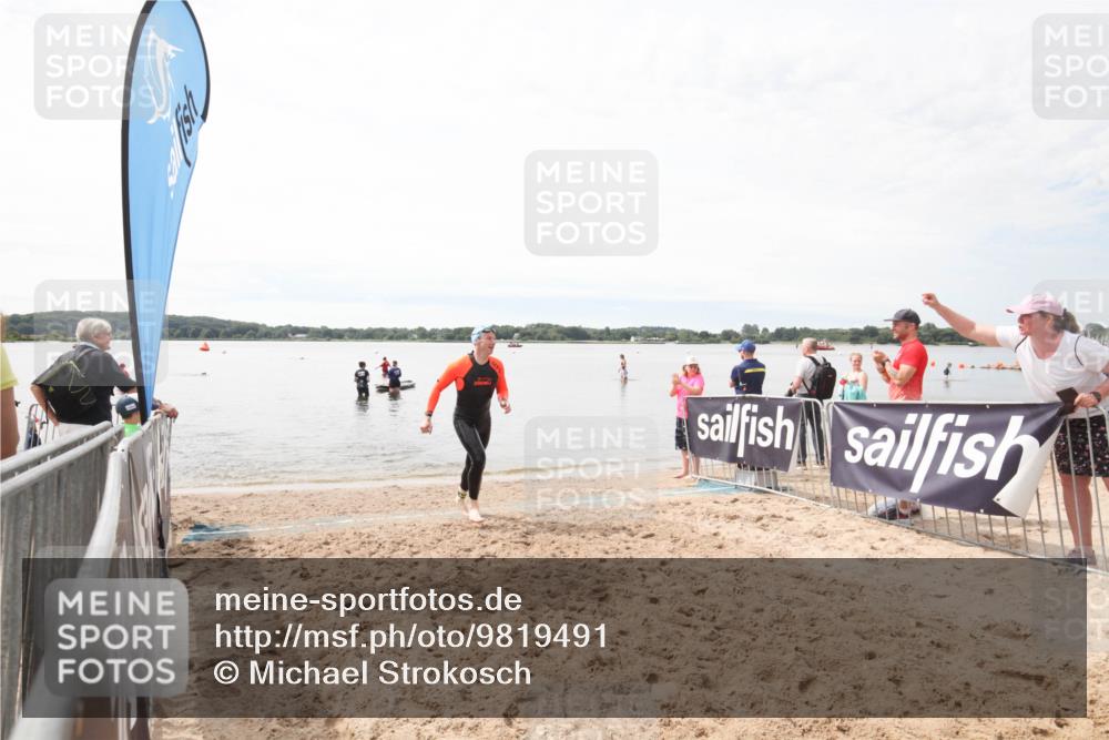 21.06.2026 - Viking Triathlon Michael Strokosch http://msf.ph/oto/9819491 21.06.2026 11:02:59 Schwimmen 379 meine-sportfotos.de