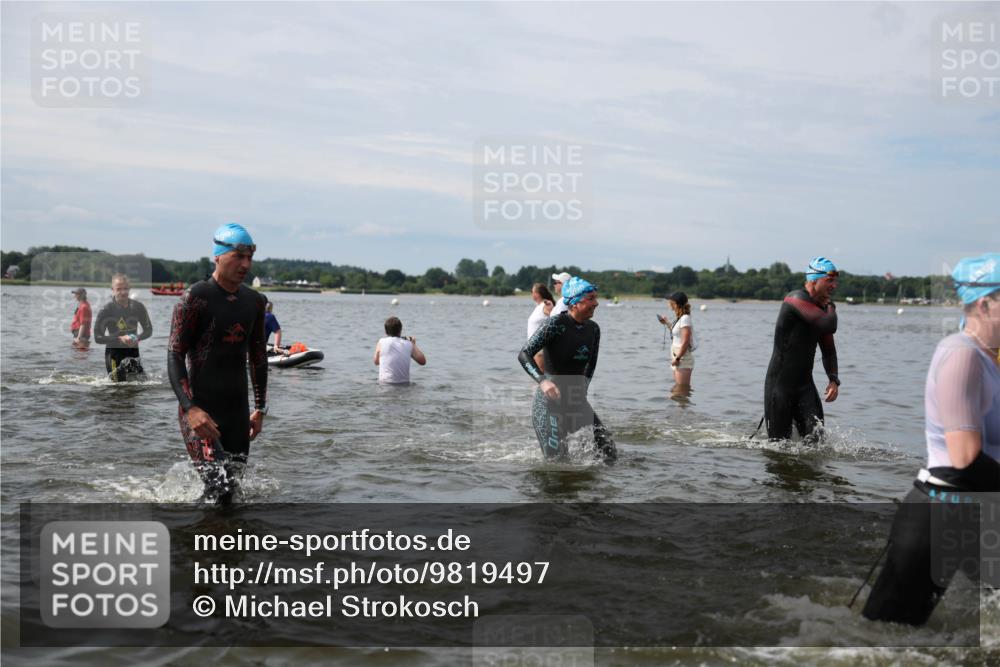 21.06.2026 - Viking Triathlon Michael Strokosch http://msf.ph/oto/9819497 21.06.2026 10:45:18 Schwimmen 37, 48, 85, 105, 147, 158, 258, 273, 274, 302, 326, 354, 366, 376, 540, 562, 635 meine-sportfotos.de