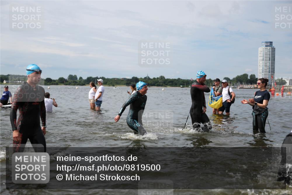 21.06.2026 - Viking Triathlon Michael Strokosch http://msf.ph/oto/9819500 21.06.2026 10:45:19 Schwimmen 37, 48, 54, 85, 105, 147, 158, 258, 273, 274, 302, 326, 354, 376, 540, 562, 635 meine-sportfotos.de