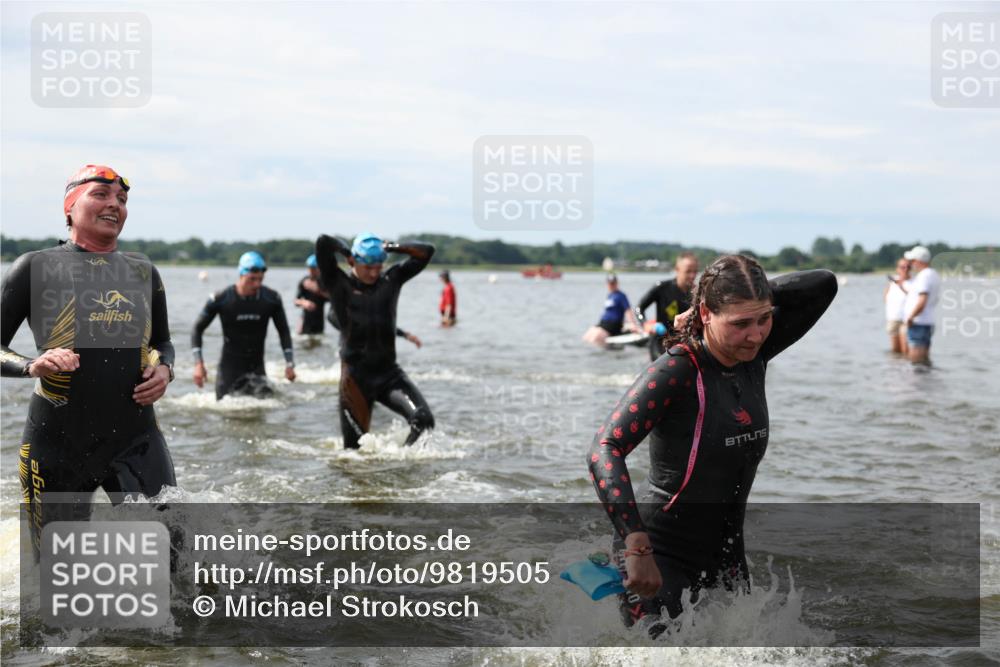21.06.2026 - Viking Triathlon Michael Strokosch http://msf.ph/oto/9819505 21.06.2026 10:45:21 Schwimmen 37, 48, 54, 85, 105, 147, 158, 258, 273, 274, 302, 354, 376, 540, 562, 635 meine-sportfotos.de