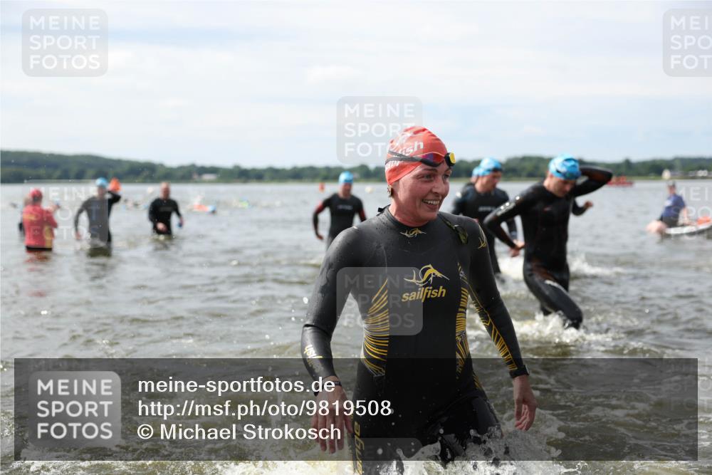 21.06.2026 - Viking Triathlon Michael Strokosch http://msf.ph/oto/9819508 21.06.2026 10:45:22 Schwimmen 37, 48, 54, 85, 105, 147, 158, 258, 273, 274, 302, 354, 376, 540, 562, 635 meine-sportfotos.de