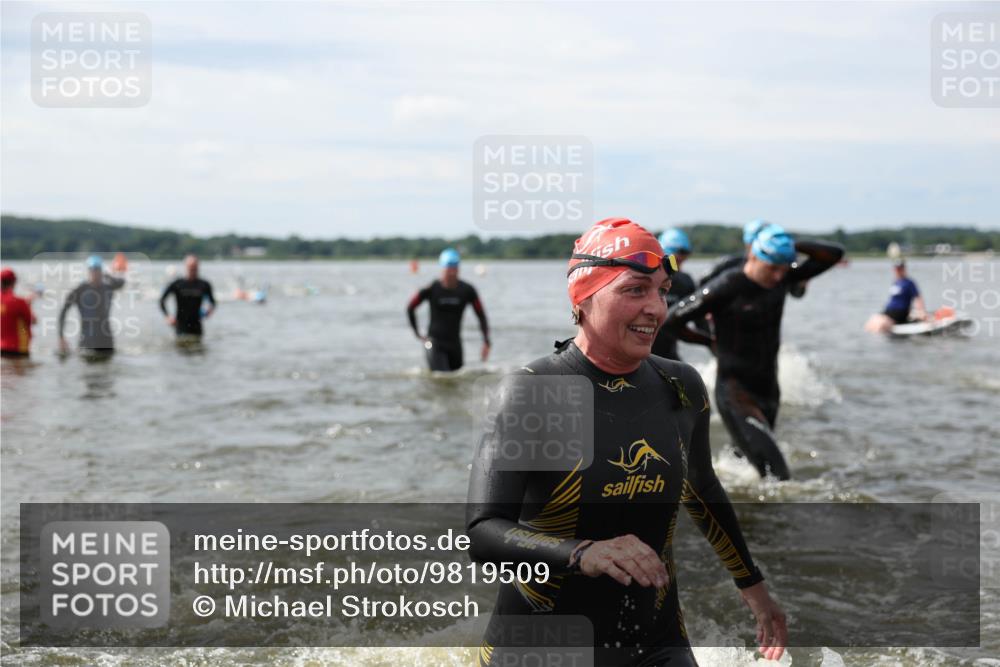 21.06.2026 - Viking Triathlon Michael Strokosch http://msf.ph/oto/9819509 21.06.2026 10:45:22 Schwimmen 37, 48, 54, 85, 105, 147, 158, 258, 273, 274, 302, 354, 376, 540, 562, 635 meine-sportfotos.de
