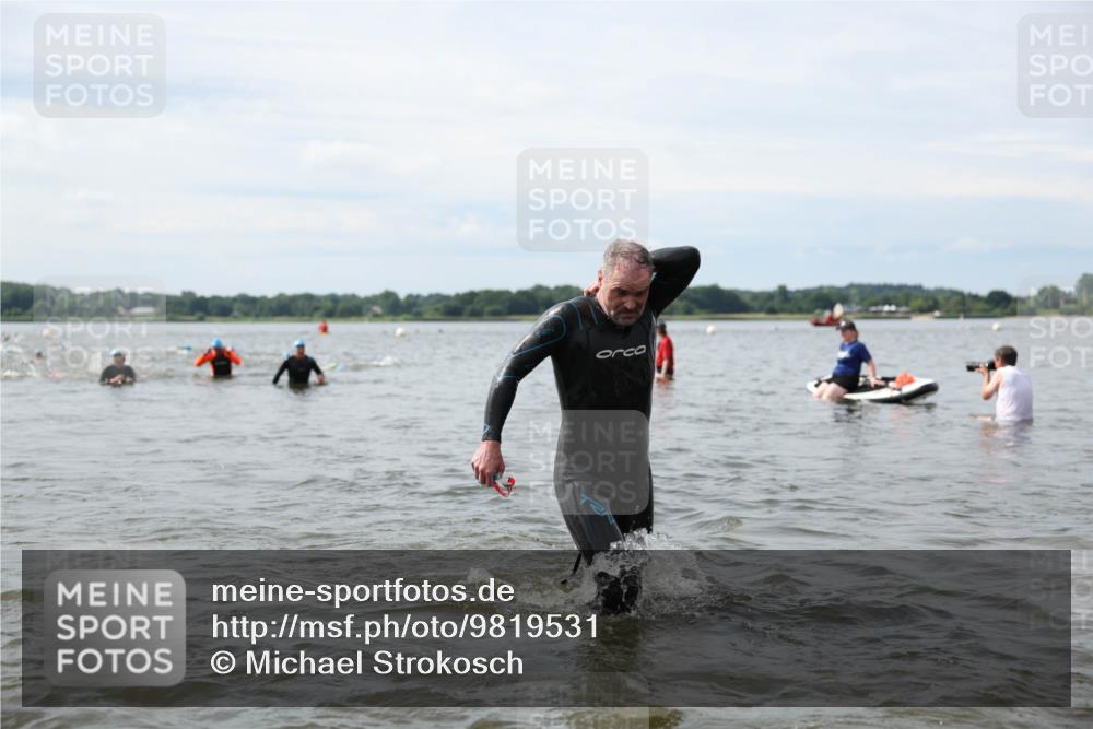 21.06.2026 - Viking Triathlon Michael Strokosch http://msf.ph/oto/9819531 21.06.2026 10:45:33 Schwimmen 37, 54, 85, 158, 376, 540, 562 meine-sportfotos.de